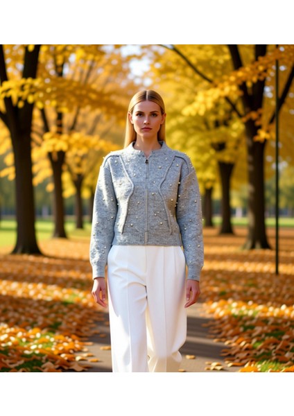 Fermuarlı Taş Detaylı Yumuşak Dokulu Triko Hırka Mont Görünümlü Şık Kadın Üst Giyim Parçası