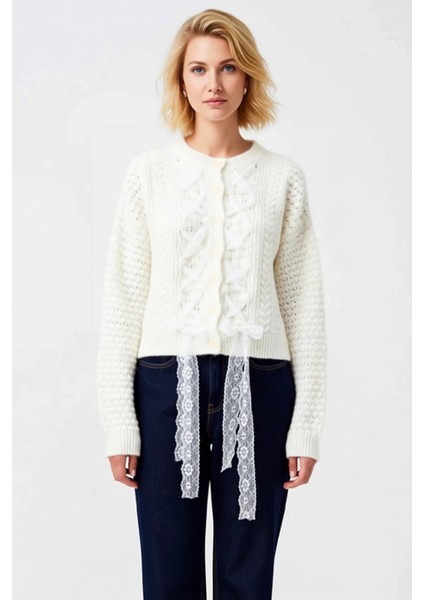 Kadın Crop Oversize Saç Örgü Dantel Garnili Yumuşak Dokulu Triko Hırka Uzun Kollu Şık Tasarım fırsatları