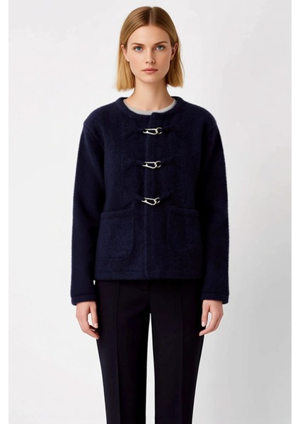 Kadın Dokulu Geniş Kalıp Mont Görünümlü Triko Hırka Kış Sezonu ve Stil Sunar Fonksiyonel Şık fırsatları