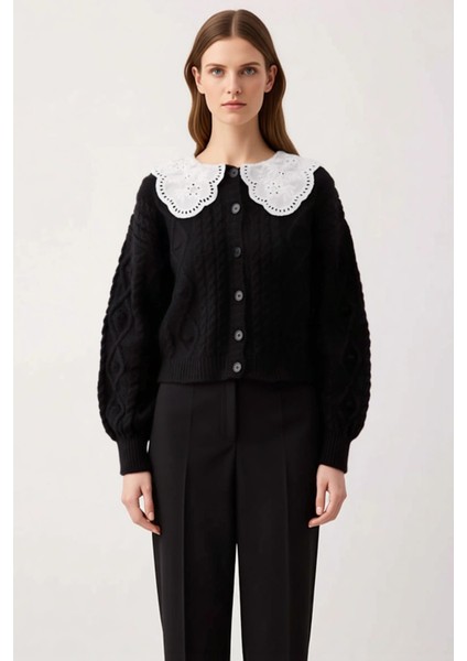 Kadın Yumuşak Dokulu Saç Örgü Desenli Nakış Detaylı Yakalı Düğmeli Uzun Kollu Triko Hırka Şık fırsatları