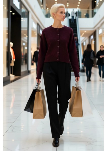 Kadın Bisiklet Yaka Düşük Kol Oversize Kesim Triko Hırka Kış Günleri Konforlu Şık Bir Dış Giyim modelleri