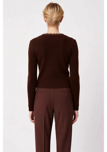 Kadın Crop Dantel Detaylı Kare Yaka Fitilli Triko Hırka Düğmeli Uzun Kollu Şık Tasarım Günlük indirimleri