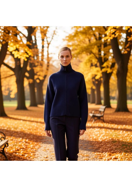 Kadın Yumuşak Dokulu Geniş Kalıp Fermuarlı Triko Hırka Günlük Stilinize Konforlu ve Şık Bir Dokunuş