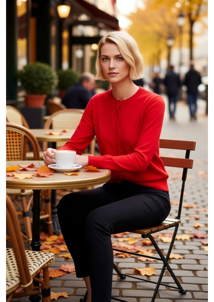 Kadın Zamansız Şıklık Sunan Klasik Düğmeli Hırka Konforlu %100 Pamuk Örgü Tasarım Günlük Kullanım fiyatları