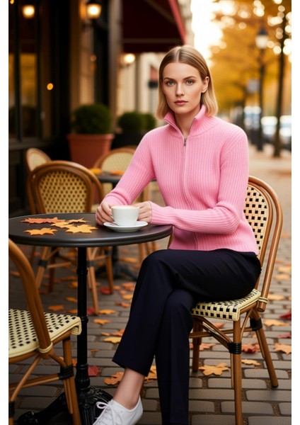 Kadın Gardırop Temelleri Fermuarlı Dik Yaka Yumuşak Dokulu Fit Kesim Uzun Kollu Triko Hırka fiyatları