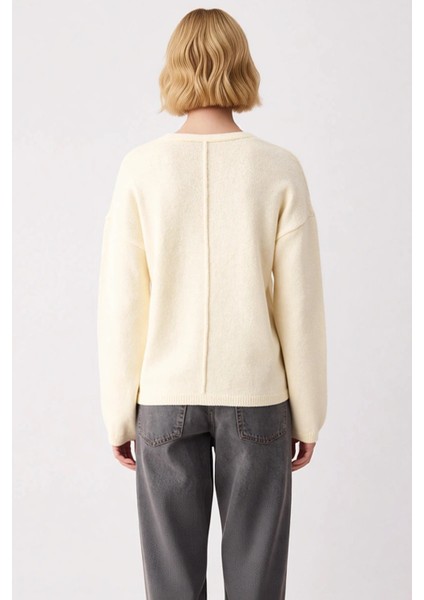 Kadın V Yaka Düşük Kol Triko Hırka Rahat Kalıp Günlük Stilin Tamamlayıcısı Konforlu Tasarım indirimleri