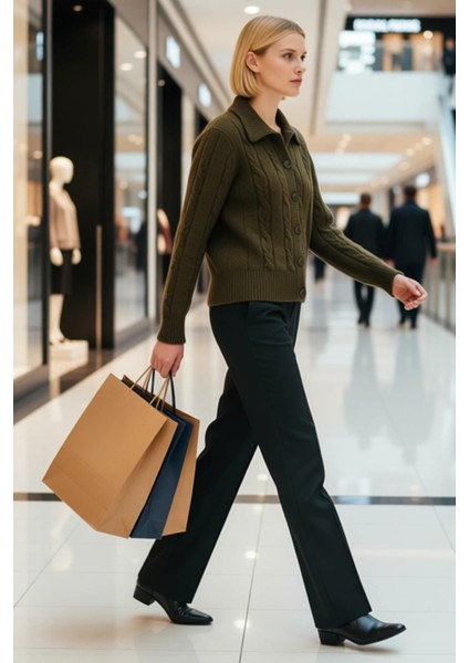 Kadın Saç Örgülü Yumuşak Dokulu Polo Yaka Düşük Kol Rahat Kesim Triko Hırka Günlük Şıklık ve Konfor modelleri