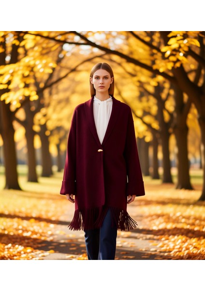 Kadın Rahat Kesim Şık Triko Hırka Gold Detaylı Püsküllü Tasarım Uzun Kollu Ceket Yaka Konforlu