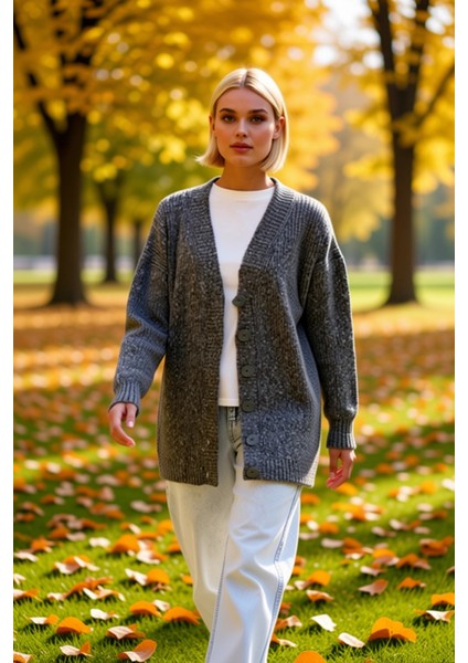 Kadın Düğmeli V Yaka Yumuşak Triko Hırka Rahat Kesim Uzun Kollu Kışlık Giyim ve Konforu Şık