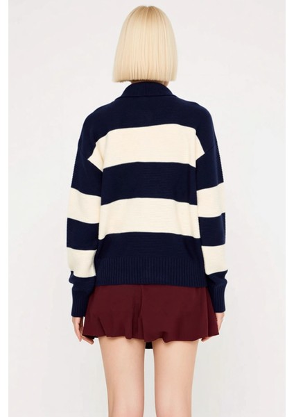 Genç Kadın Çizgili Polo Yaka Triko Hırka Konforlu Selanik Örgü Dokusuyla Günlük Şıklığınıza Yeni Bir indirimleri