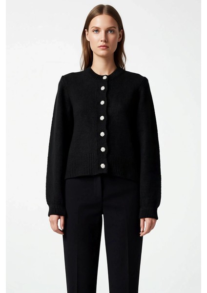 Kadın Yumuşak Dokulu Mücevher Düğmeli Crop Triko Hırka Günlük Şıklık ve Konfor Sunan Zarif Bir Seçim fırsatları