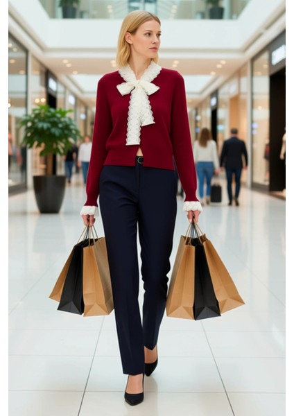 Kadın Dantel Detaylı Bağlamalı Yaka Crop Kesim Triko Hırka Günlük ve Özel Anlar Şık Bir Dokunuş modelleri