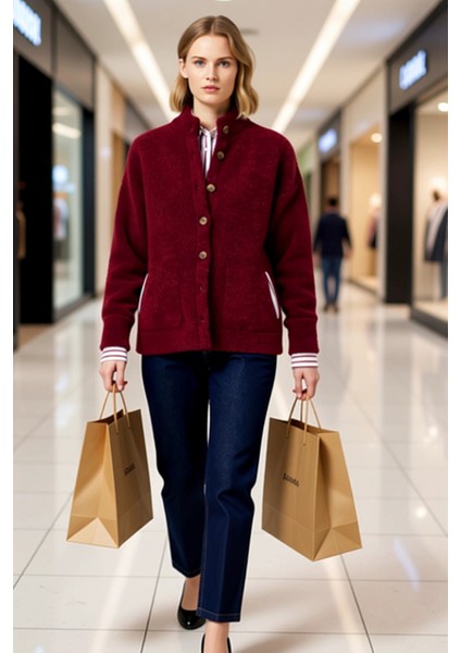 Kadın Buklet Dokulu Iplikli Geniş Kalıp Düğmeli Triko Hırka Şık ve Rahat Günlük Giyim Kombinleri modelleri