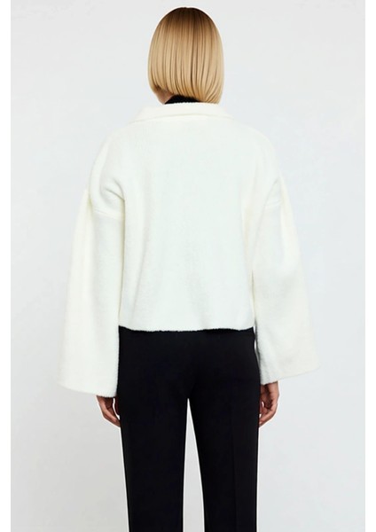 Kadın Polo Yaka Toka Detaylı Düşük Kol Yumuşak Dokulu Triko Hırka Ceket ve Modern Konforu Şık indirimleri