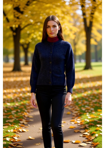 Kadın Alpaka Karışımlı Triko Hırka Düşük Kol Bisiklet Yaka Düğmeli Rahat Kesim Kışlık Şıklık Günlük