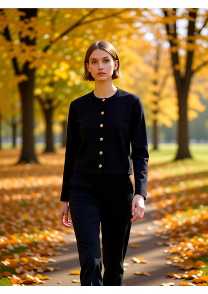 Kadın Crop Triko Hırka Düğme Detaylı Şık ve Rahat Günlük Kombinler Özel Iplik Dokuma Zarif