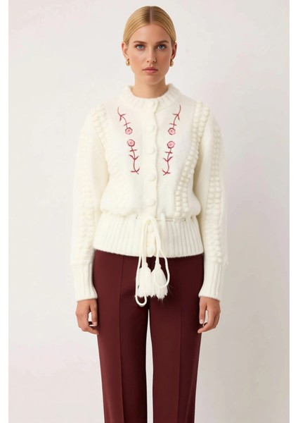 Kadın Nakış Detaylı Bağlamalı Regular Kalıp Triko Hırka Kışlık Şıklık Sunan Özgün Tasarım Şık fırsatları