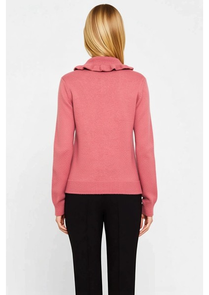 Kadın Gündelik Şıklık Sunan Yumuşak Dokulu Fırfırlı Bebe Yaka Metal Düğmeli Uzun Kollu Triko Hırka indirimleri