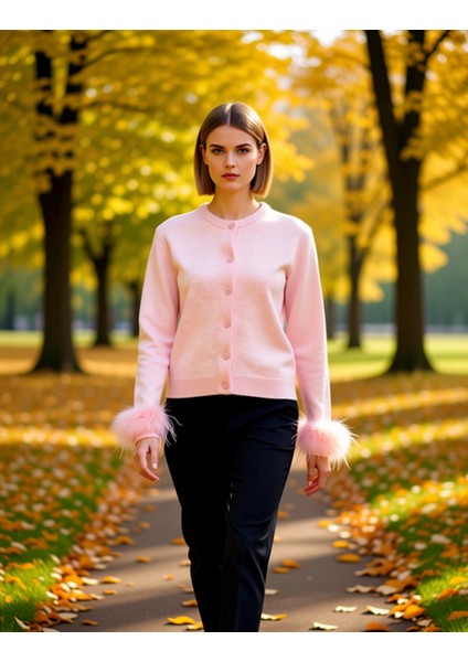 Kadın Bisiklet Yaka Otriş Detaylı Yumuşak Dokulu Triko Hırka Casual Şıklık Kombinlerinize Zarafet