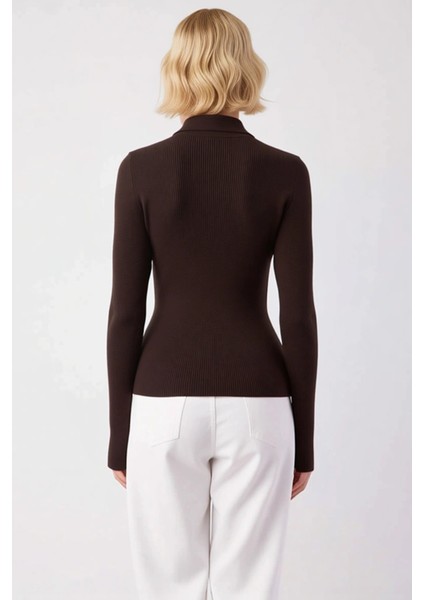 Kadın Ribanalı Polo Yaka Triko Hırka Zamansız Stil ve Günlük Kombinlerin Anahtar Parçası Şık indirimleri