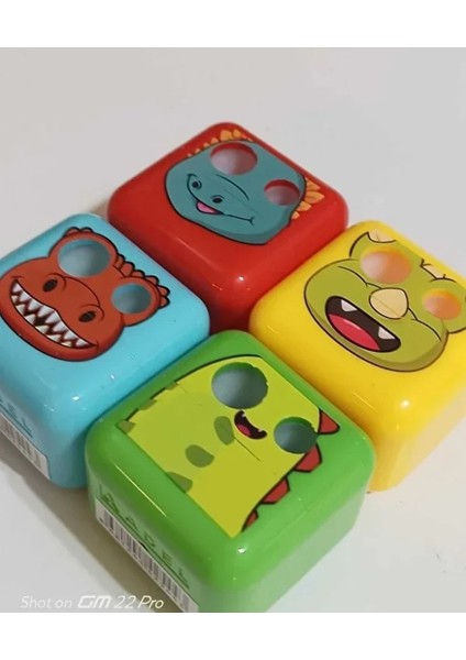 Renkli Kalemtraş Geniş Hazneli Çift Açacaklı (2ADET)