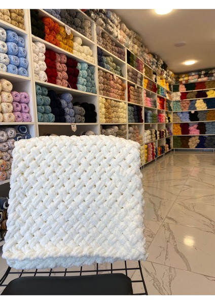 Yumuşacık Kalın Örgü Bebek Battaniye – El Örgüsü Premium Seri
