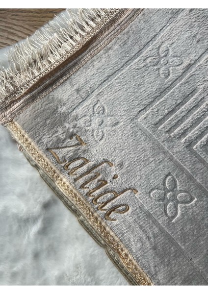 Kişiye Özel Isimli Lüx Kalın Kadife Peluş Kaymaz Taban Seccade, Çeyizlik Hediyelik Tesbihli Seccade fiyatları