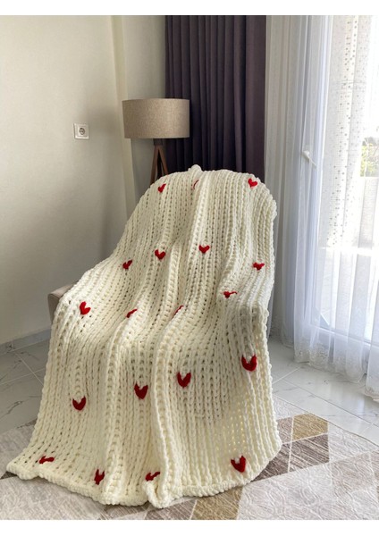 El Yapımı Kalın Tv Battaniye, Kırmızı Kalp Desenli, 170X120 Cm, Beyaz