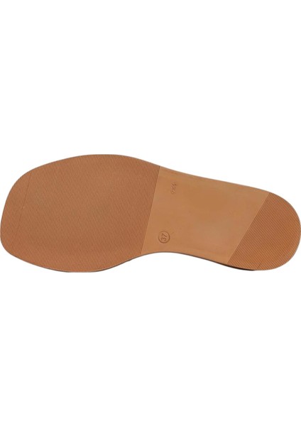 Kadın Hakiki Deri Aksesuarlı Yumuşak Tabanlı Sandalet fırsatları