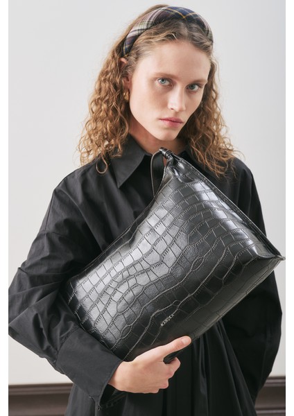 Dokulu Deri Omuz Çantası Siyah