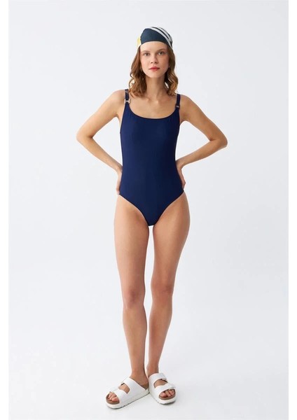 Kadın Lacivert Metal Aksesuarlı Ince Askılı Tek Parça Mayo