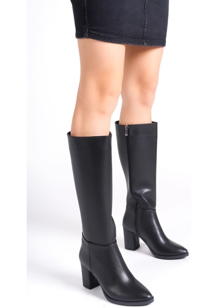 Zeta Bağcıksız Fermuarlı Ortopedik Taban Suya ve Soğuğa Dayanıklı Kadın Çizme St Siyah fırsatları