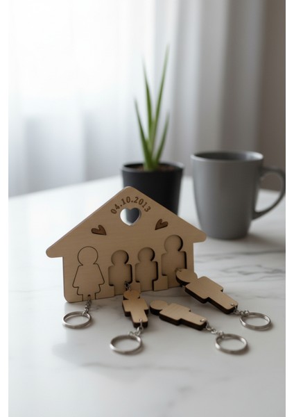 Kişiye Özel Isim ve Tarih Yazılı Ahşap Aile Anahtarlık Panosu Duvar Tipi Giriş Organizer