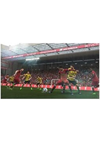 Xbox One PES 2018 Legendary Edition Spor Oyunu Çoklu Oyuncu Desteği ile