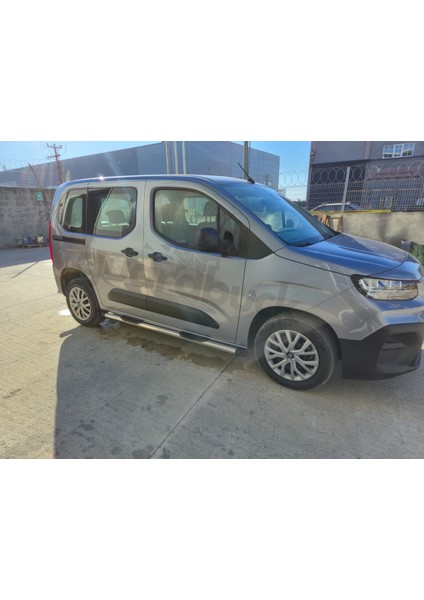 Fıat Doblo 2022+ | Al-Kar V2 Modeli Yan Basamağı + Arka Koruma Bar (2mm Çok Sağlam) modelleri
