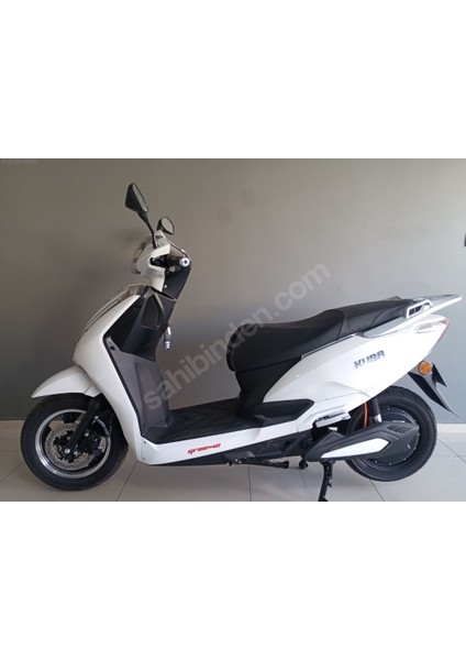 Gree-12 Elektrikli Scooter Beyaz