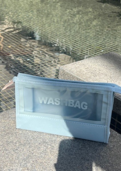 Kadın Makyaj ve Seyehat Çantası