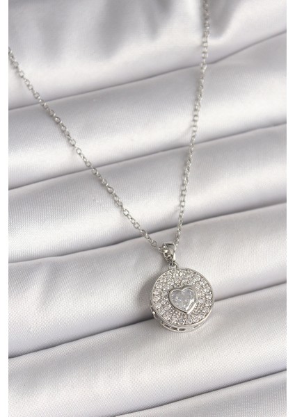 316L Çelik Gümüş Renk Zincir Zirkon Taşlı Kalp Işlemeli Madalyon Model Kadın Kolye