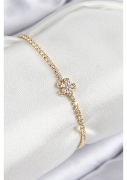 Pirinç Zirkon Taşlı Çiçek Model Gold Renk Kadın Bileklik