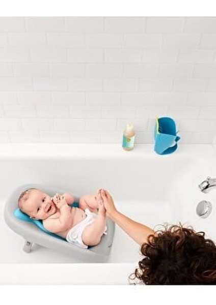 Moby Bebek Yıkama Aparatı 0-6 Ay İçin Ergonomik Tasarım ve Kaymaz Taban