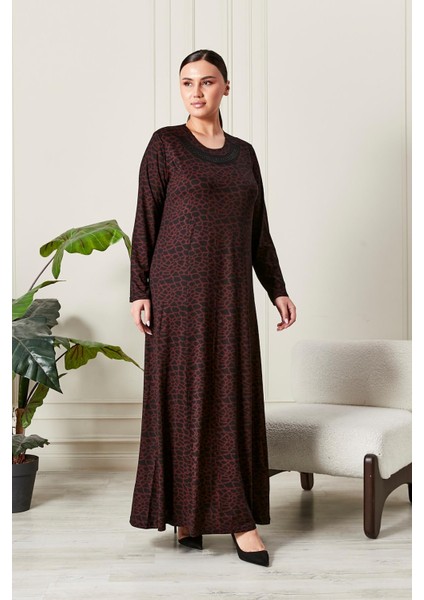 Kadın Buyuk Beden Yakası Taşlı Penye Elbise fırsatları