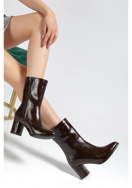 Wila Kahverengi Parlak Topuklu Tak Çıkar Çizme modelleri