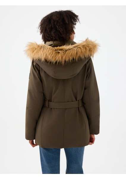 Regular Fit Kadın Kaban modelleri