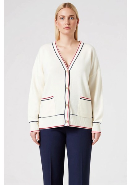 Kadın Çizgili V Yaka Triko Hırka Rahat Kalıbı ve Şık Detayları Ile Gündelik Kombinlerinize Uyum fırsatları