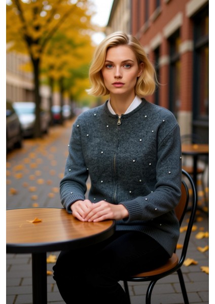 Kadın Fitted Kesim Taş Detaylı Fermuarlı Uzun Kollu Bisiklet Yaka Düz Desen Zarif Triko Hırka fiyatları