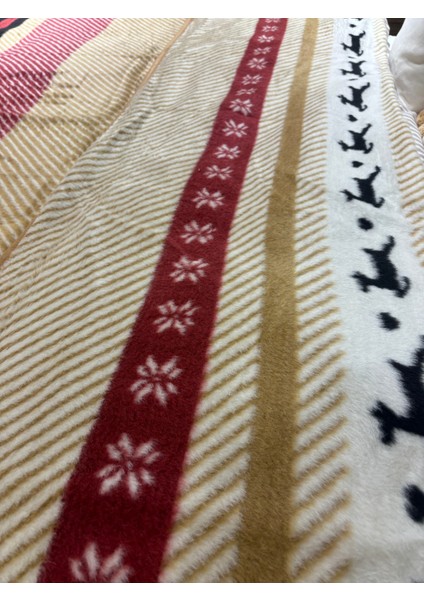 Softy Serisi Akrilik Yumuşak Kalın Battal Boy Battaniye 200X220 Ölçüsü 500GR / M2 Ağırlığı