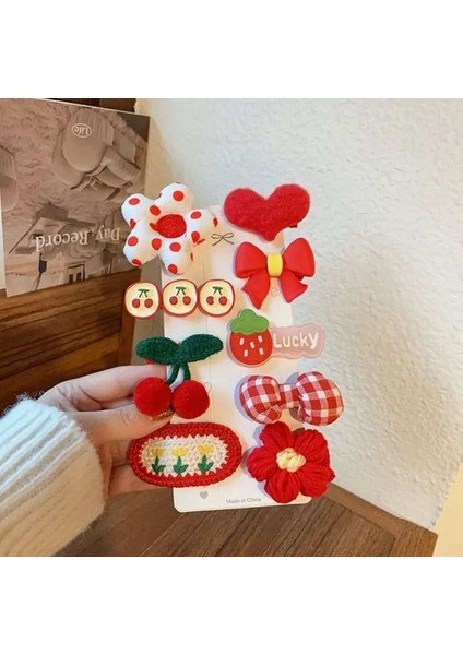 Kırmızı Çiçek ve Kiraz Temalı Kız Çocuk Toka Seti; Fiyonk, Çiçek ve Örgü Detaylı 9’lu Model. fiyatları