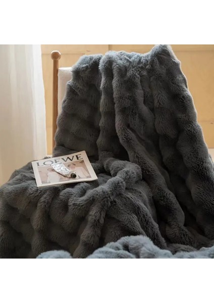 Kalın Peluş Yatak Örtüsü Tek Kişilik ( Set Iki Parça ) Battaniye 155 x 200 cm +1 Adet Yastik Kilif modelleri
