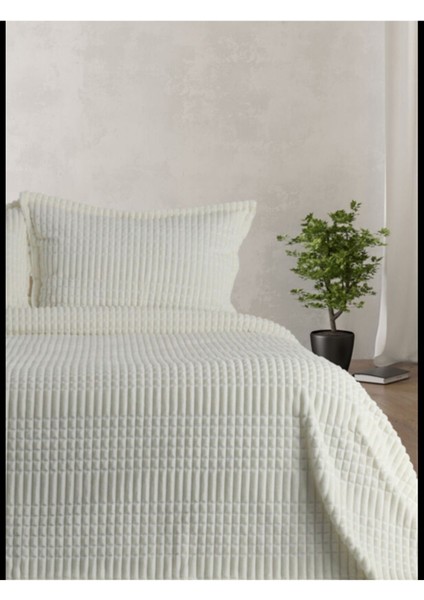 Battal Boy Battaniye Kalın Battaniye Modern Line-Merinos 220X240 2 Yastık Kılıflı