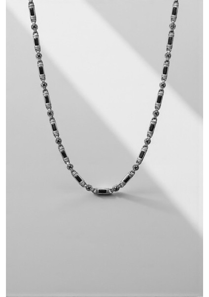 925 Ayar Gümüş Italyan Model Siyah Zirkon Taşlı Gümüş Renk Erkek Kolye FRJ30809-909-S